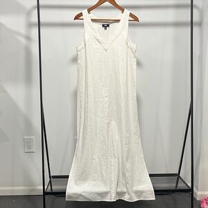DKNY Classic White Garment